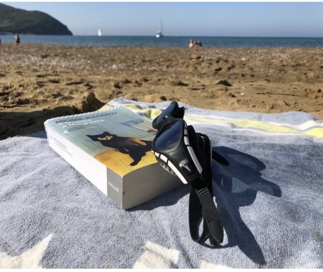 Il libro e il mare - foto di Sibilla ulivi